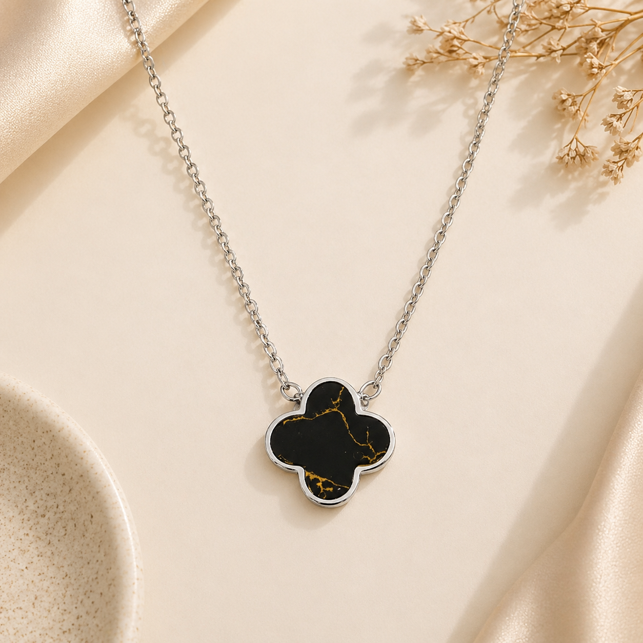Black-Gold Clover Kette